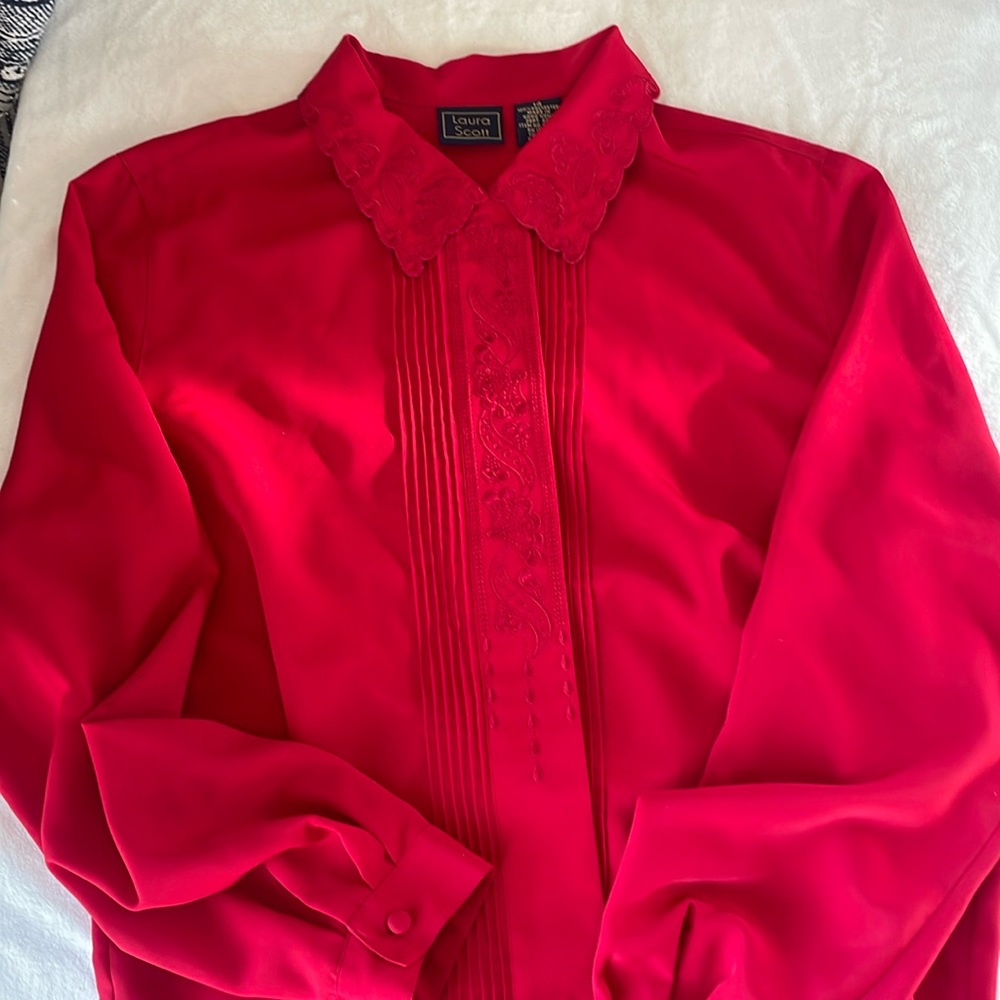 Laura scott vintage red dress shirt with beautiful detail
